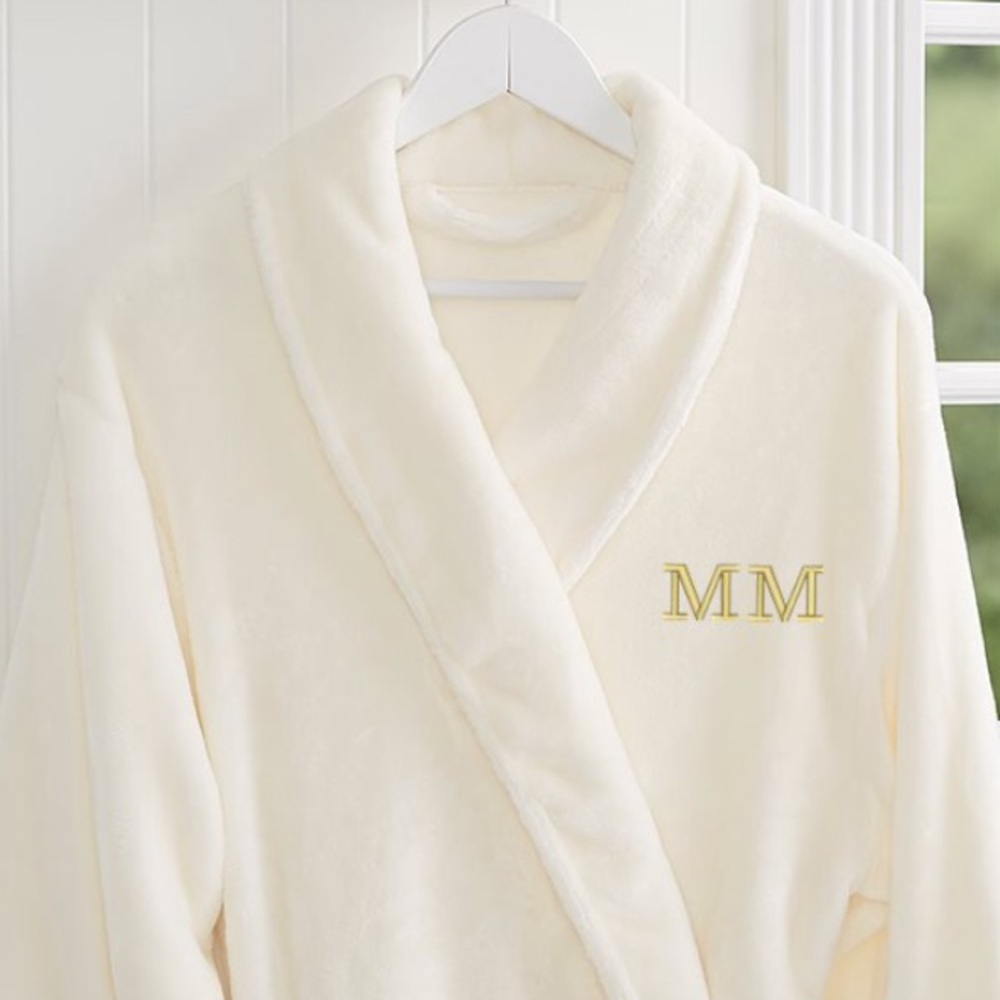 Monogramed Fleece Robe in Ivory with MM Initials